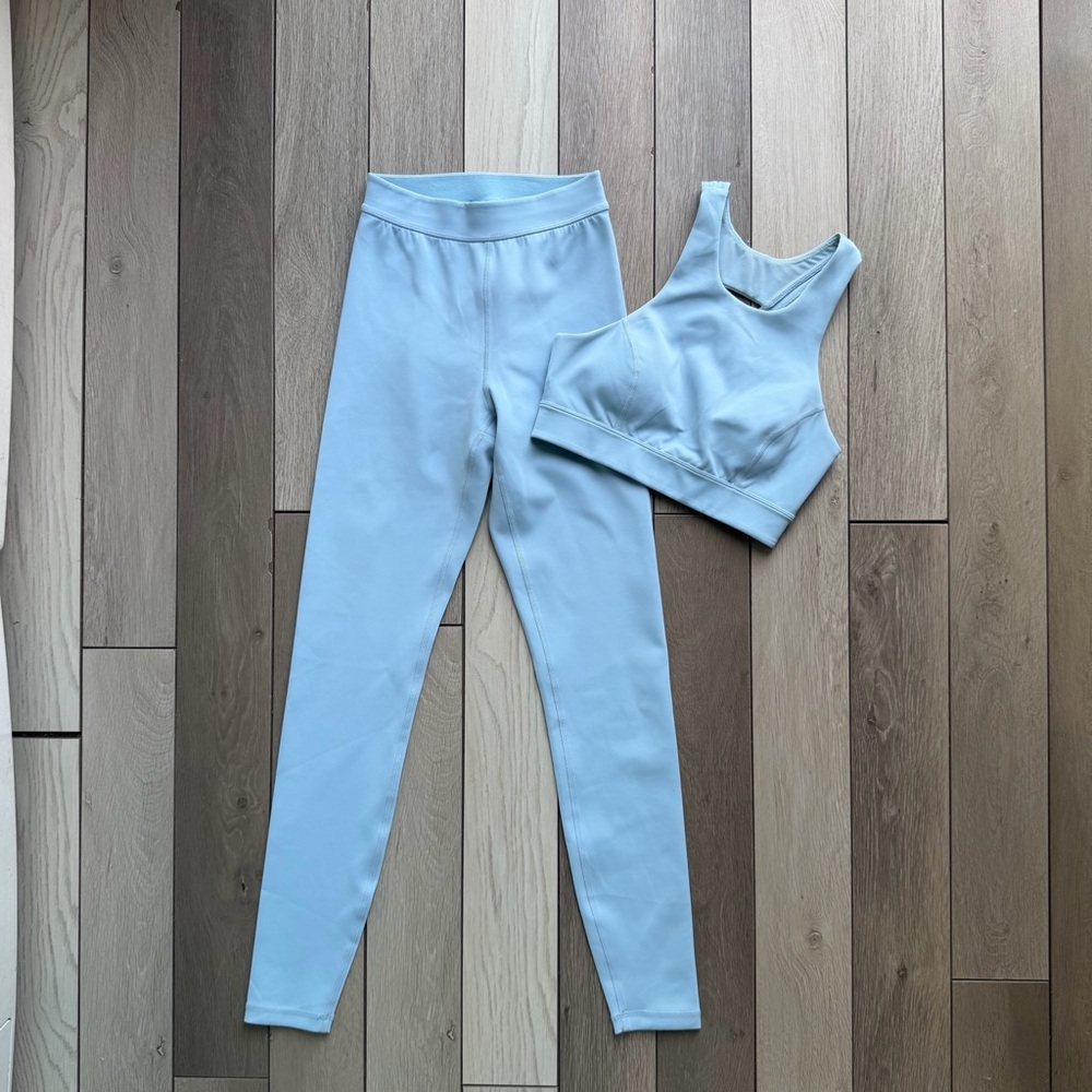 Lovewave Women's Light Blue Active Leggings and Sports Bra Set
